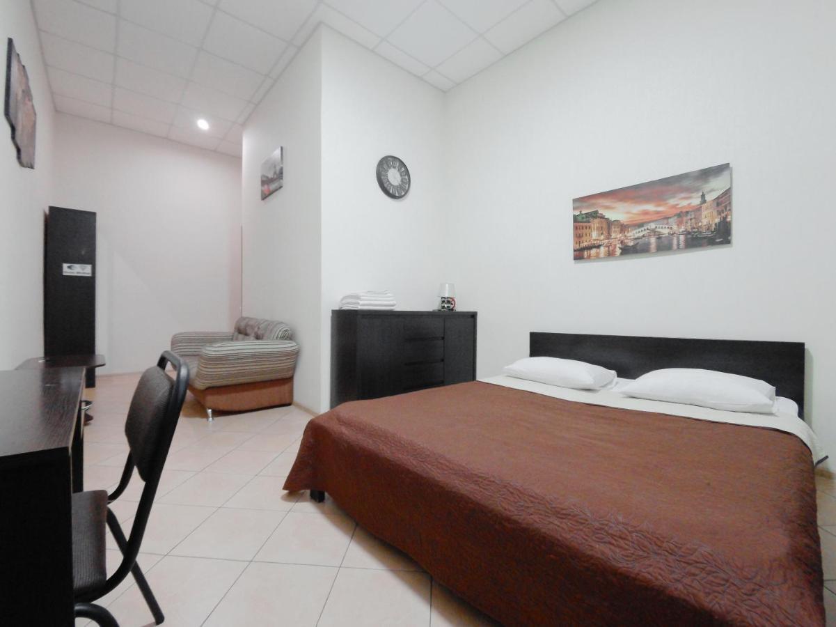 Mini hotel Non-Stop Kiev Esterno foto